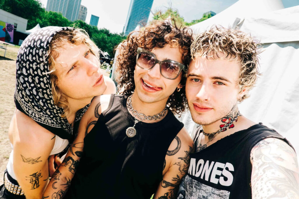 BEAUTY SCHOOL DROPOUT